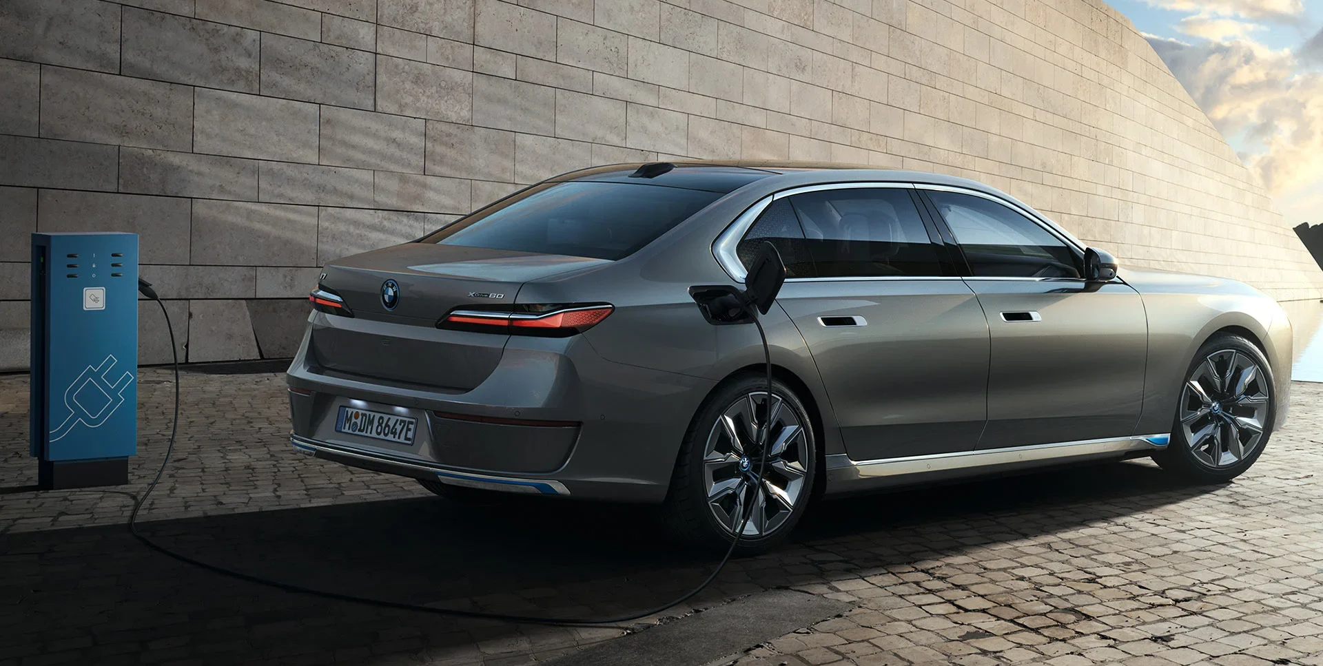 2024 BMW i7 Electric Range