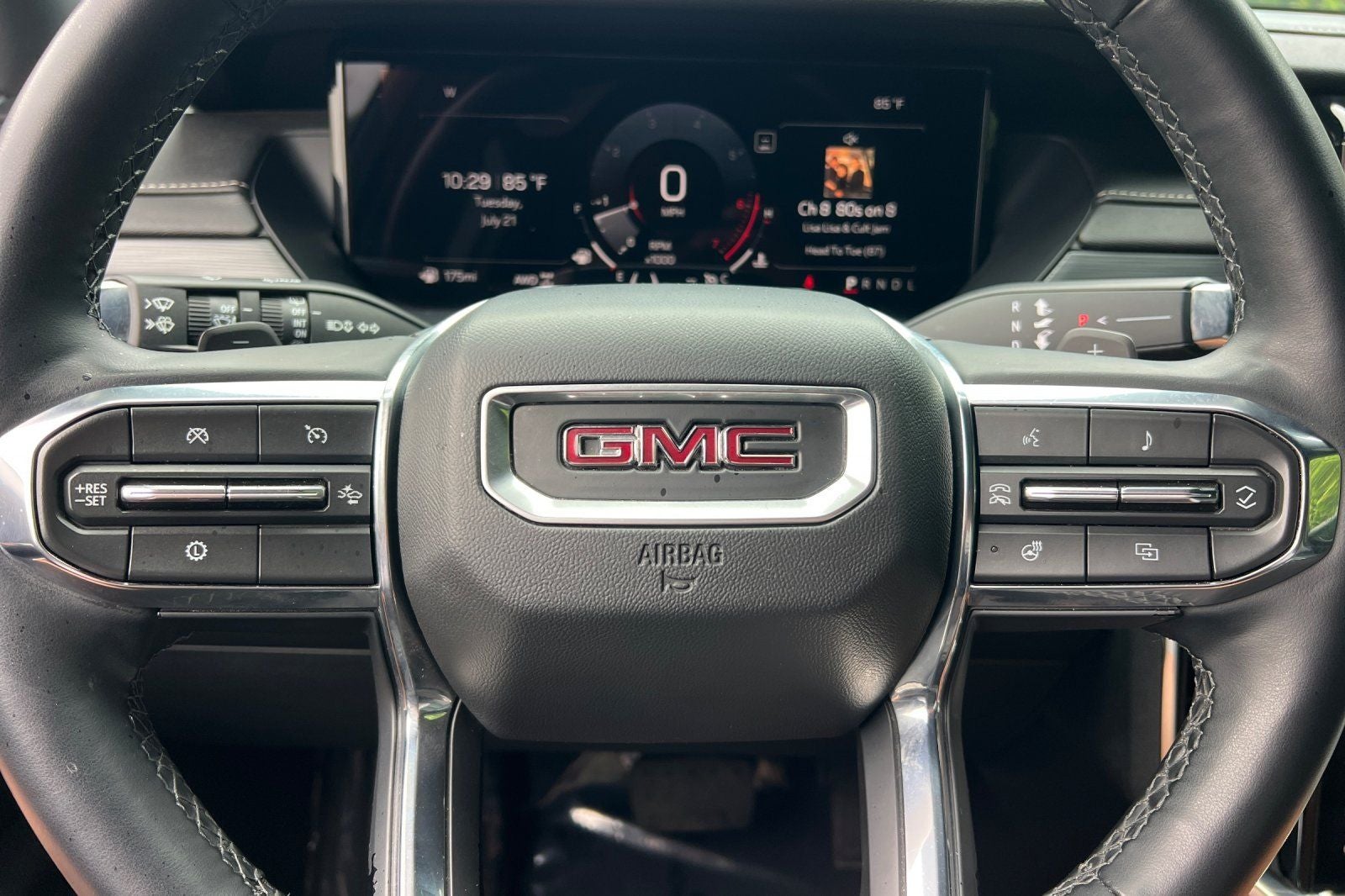 2024 GMC Acadia Elevation