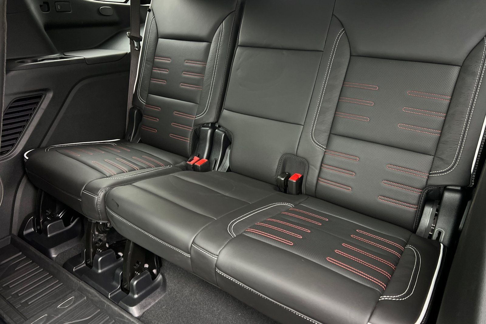 2025 GMC Yukon AT4 Ultimate