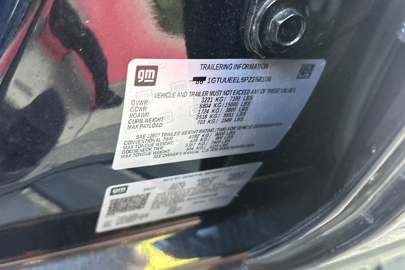 2023 GMC Sierra 1500 AT4