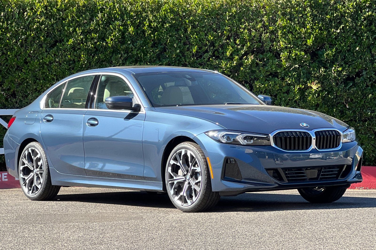 2026 BMW 3 Series 330i