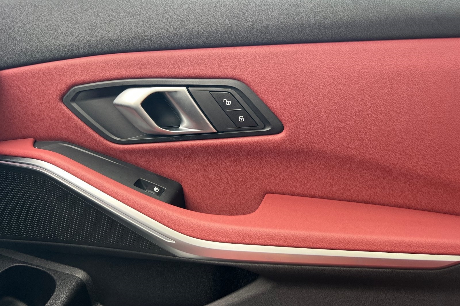 2025 BMW 3 Series 330i