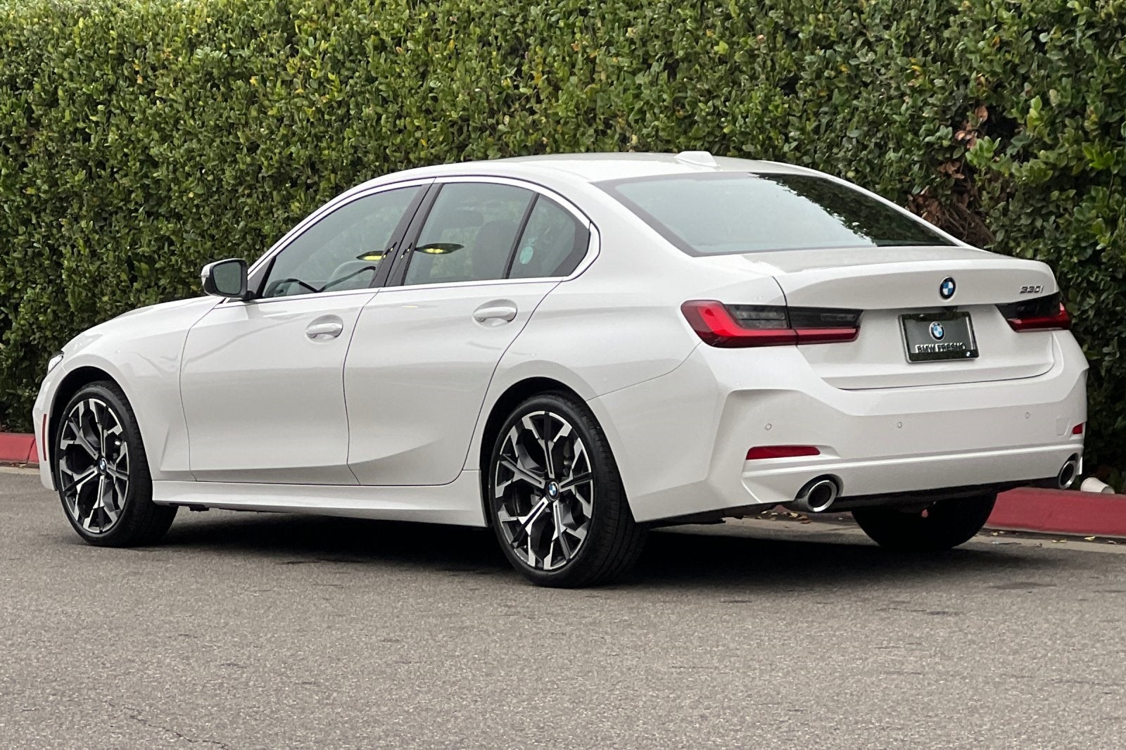 2025 BMW 3 Series 330i