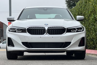 2025 BMW 3 Series 330i