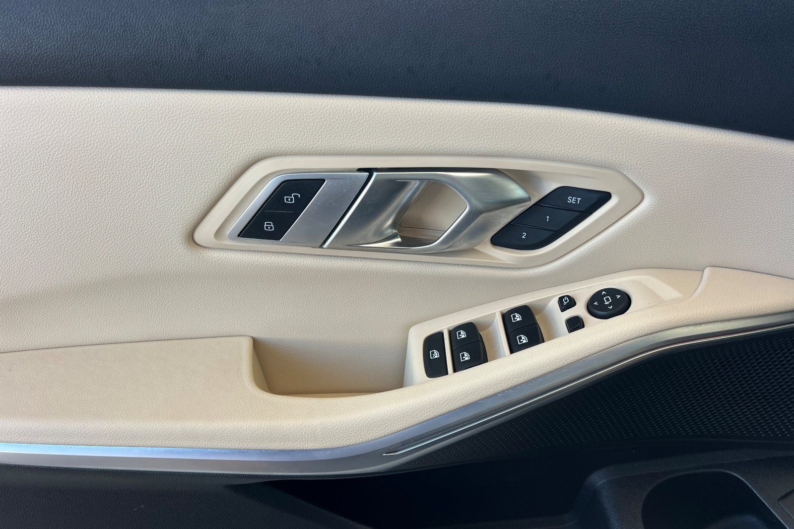 2023 BMW 3 Series 330i