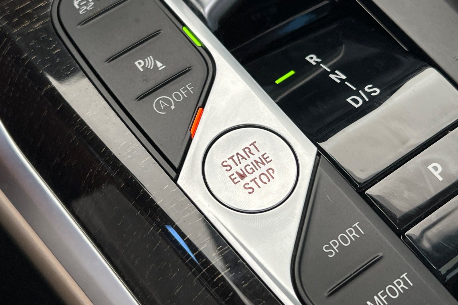 2023 BMW 3 Series 330i