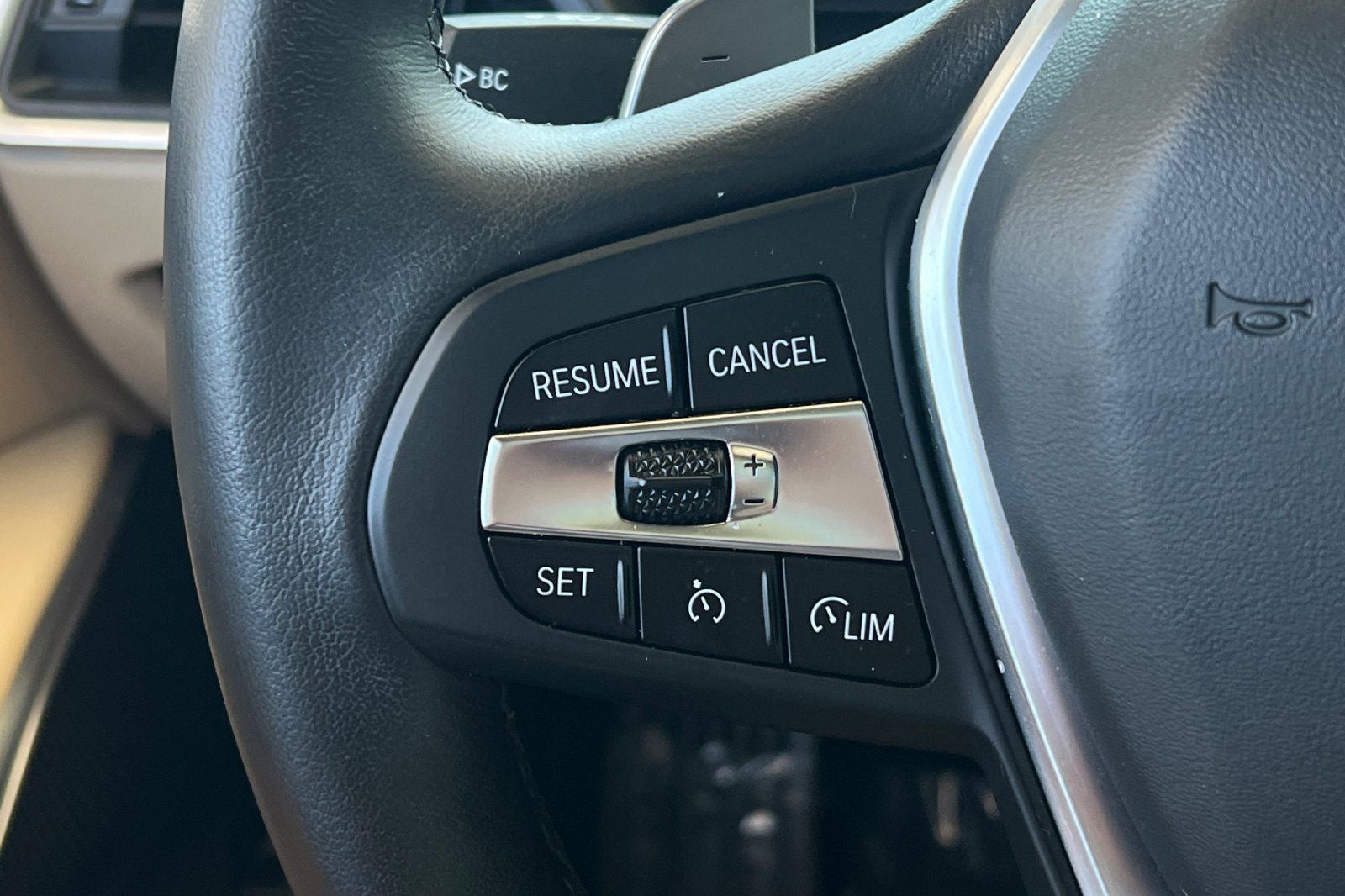 2023 BMW 3 Series 330i