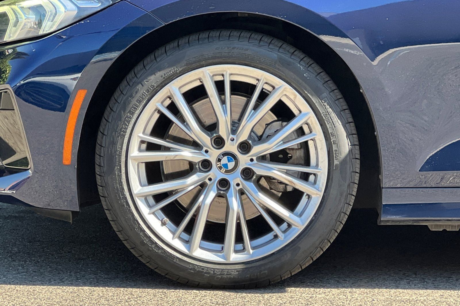 2023 BMW 3 Series 330i