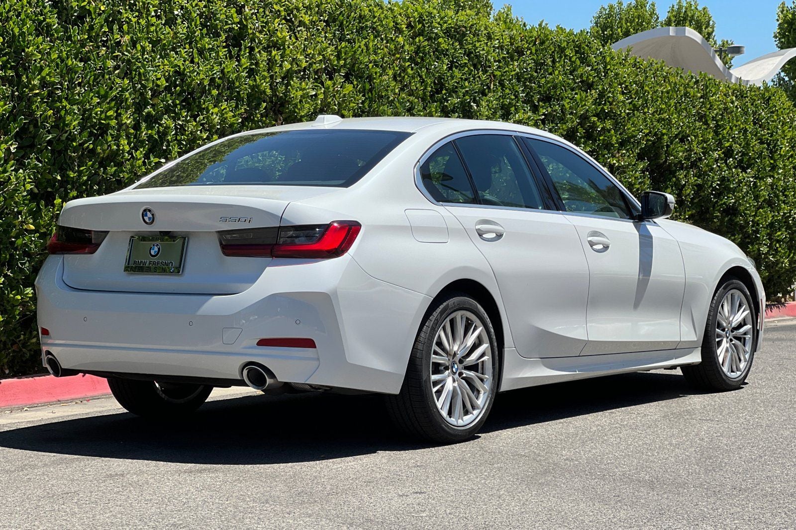 2024 BMW 3 Series 330i