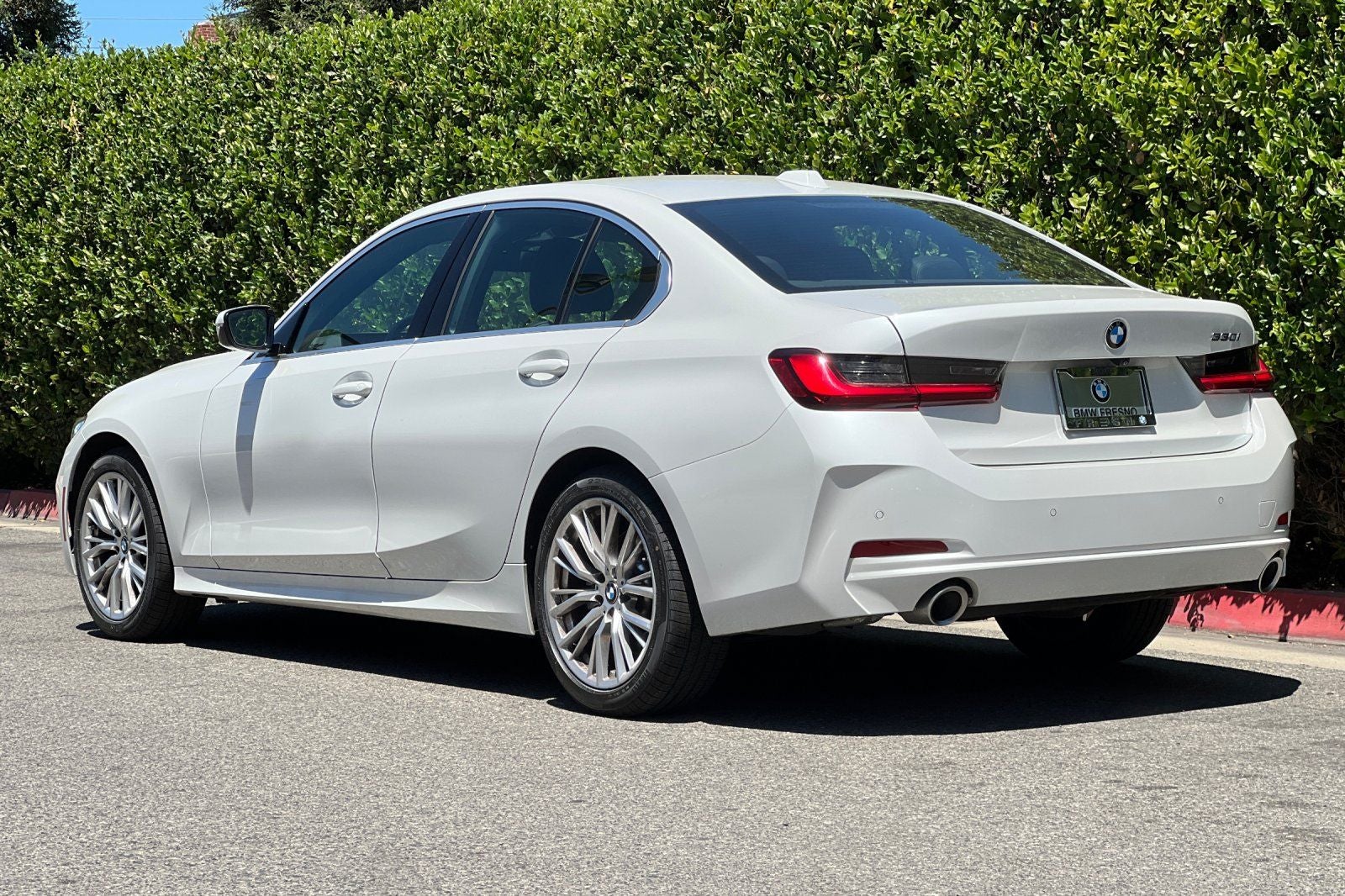 2024 BMW 3 Series 330i