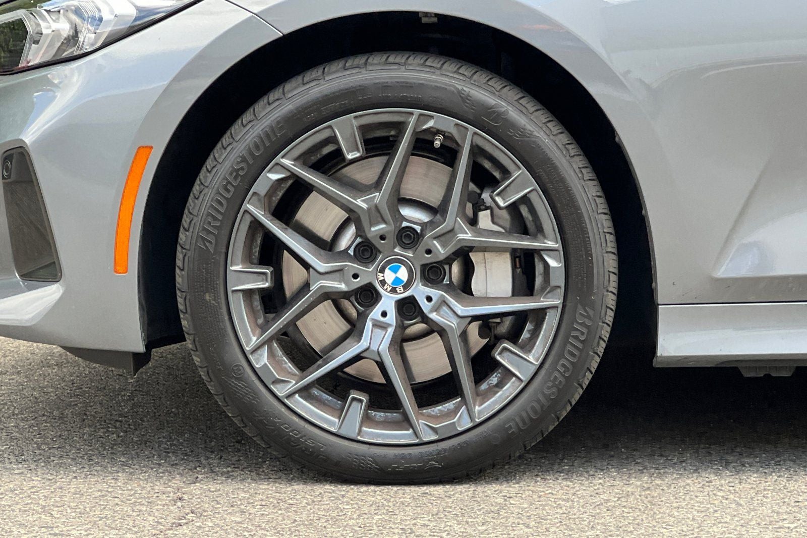 2025 BMW 3 Series 330i xDrive