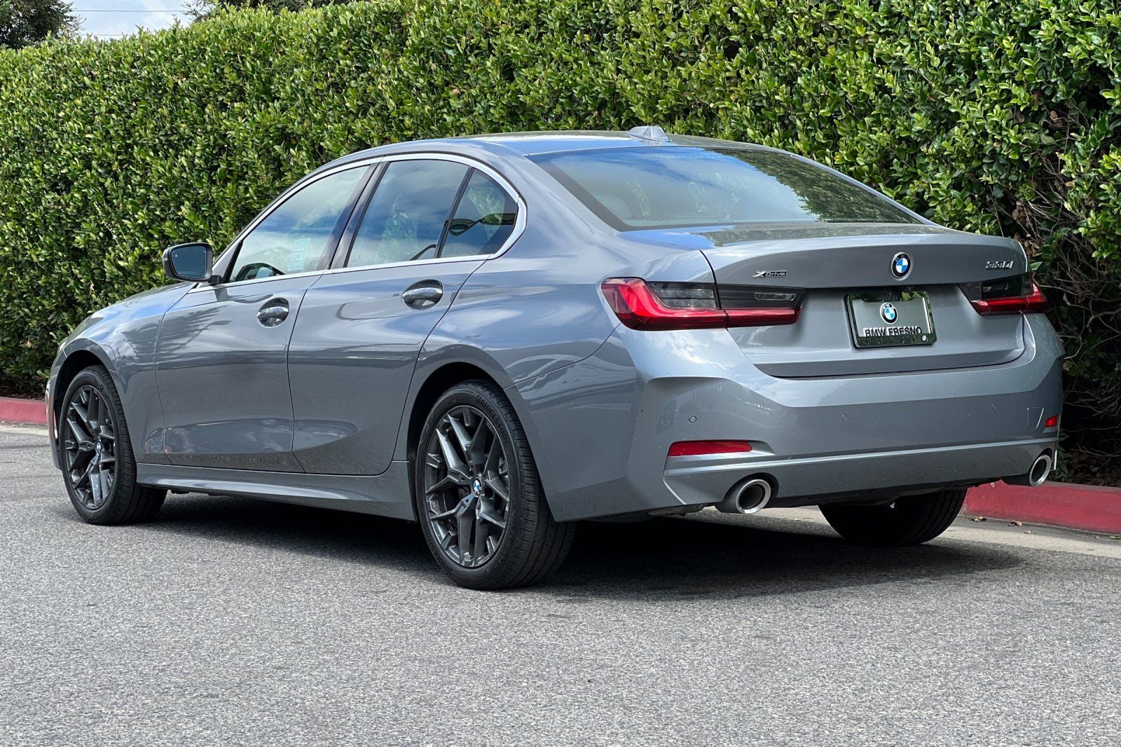 2025 BMW 3 Series 330i xDrive