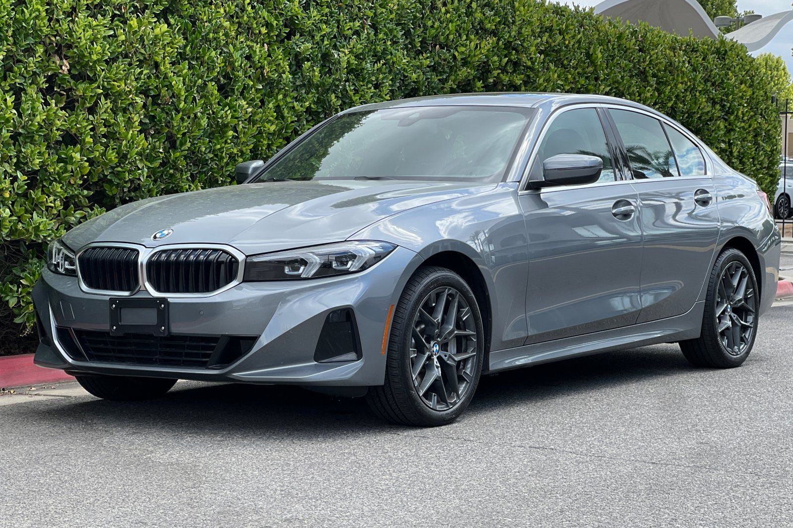 2025 BMW 3 Series 330i xDrive