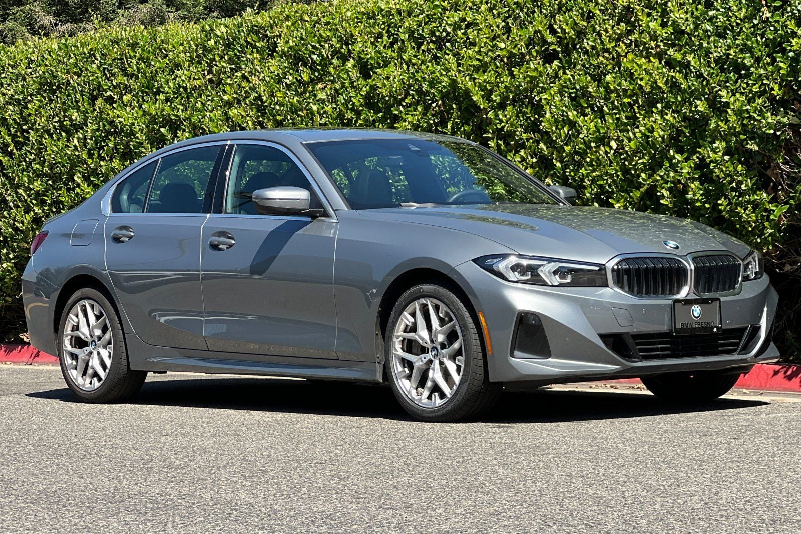 2025 BMW 3 Series 330i xDrive