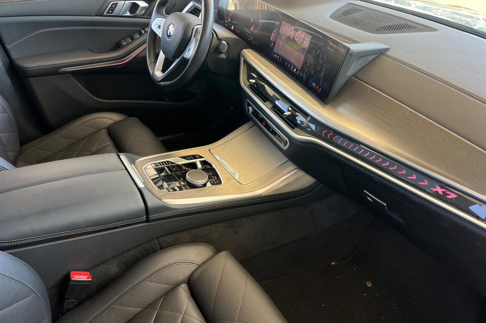 2024 BMW X7 xDrive40i