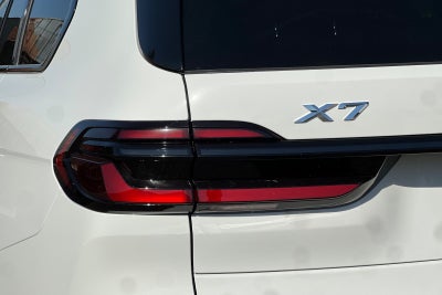 2027 BMW X7 xDrive40i