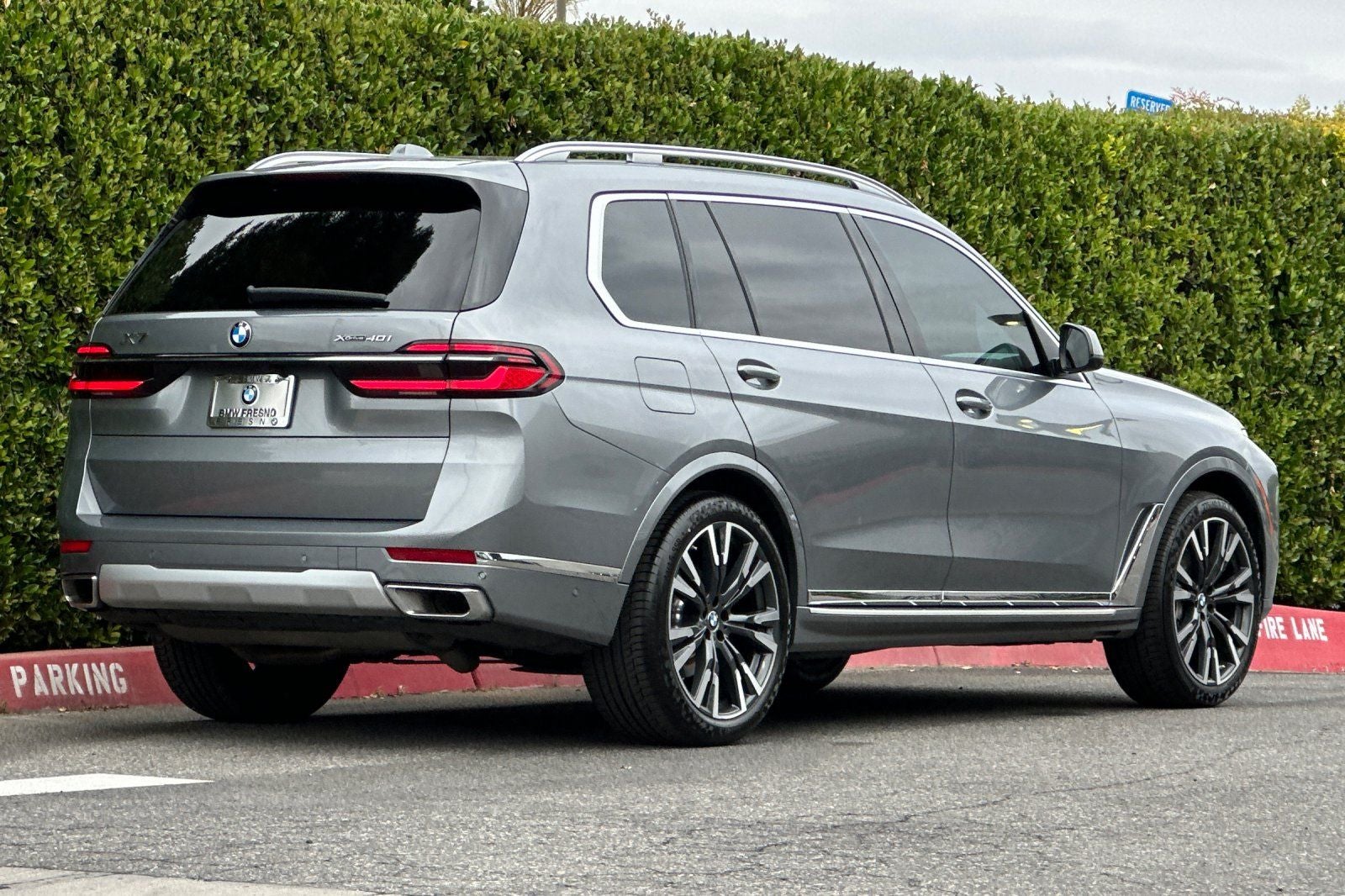 2024 BMW X7 xDrive40i