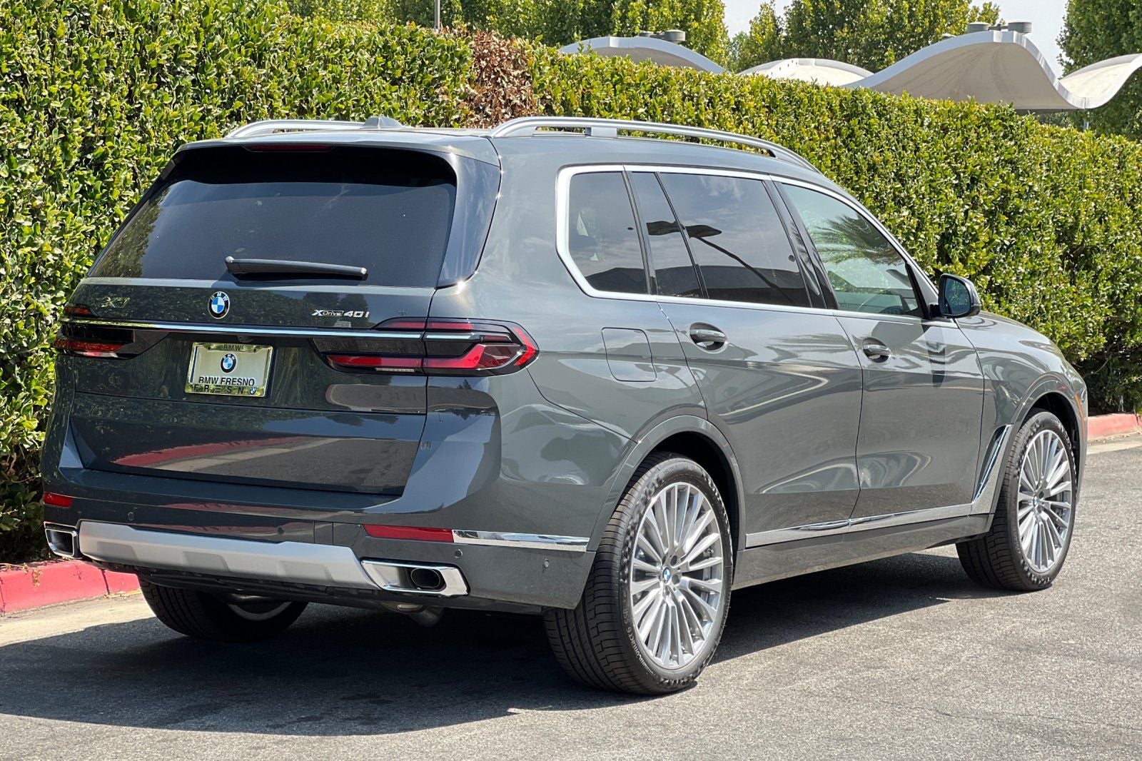 2027 BMW X7 xDrive40i