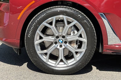 2025 BMW X7 xDrive40i