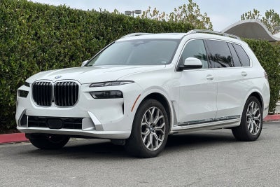 2025 BMW X7 xDrive40i