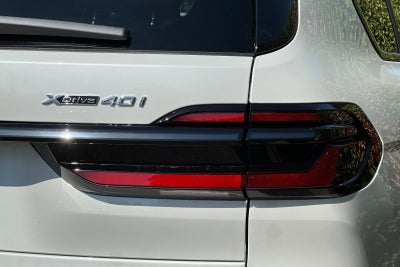 2027 BMW X7 xDrive40i