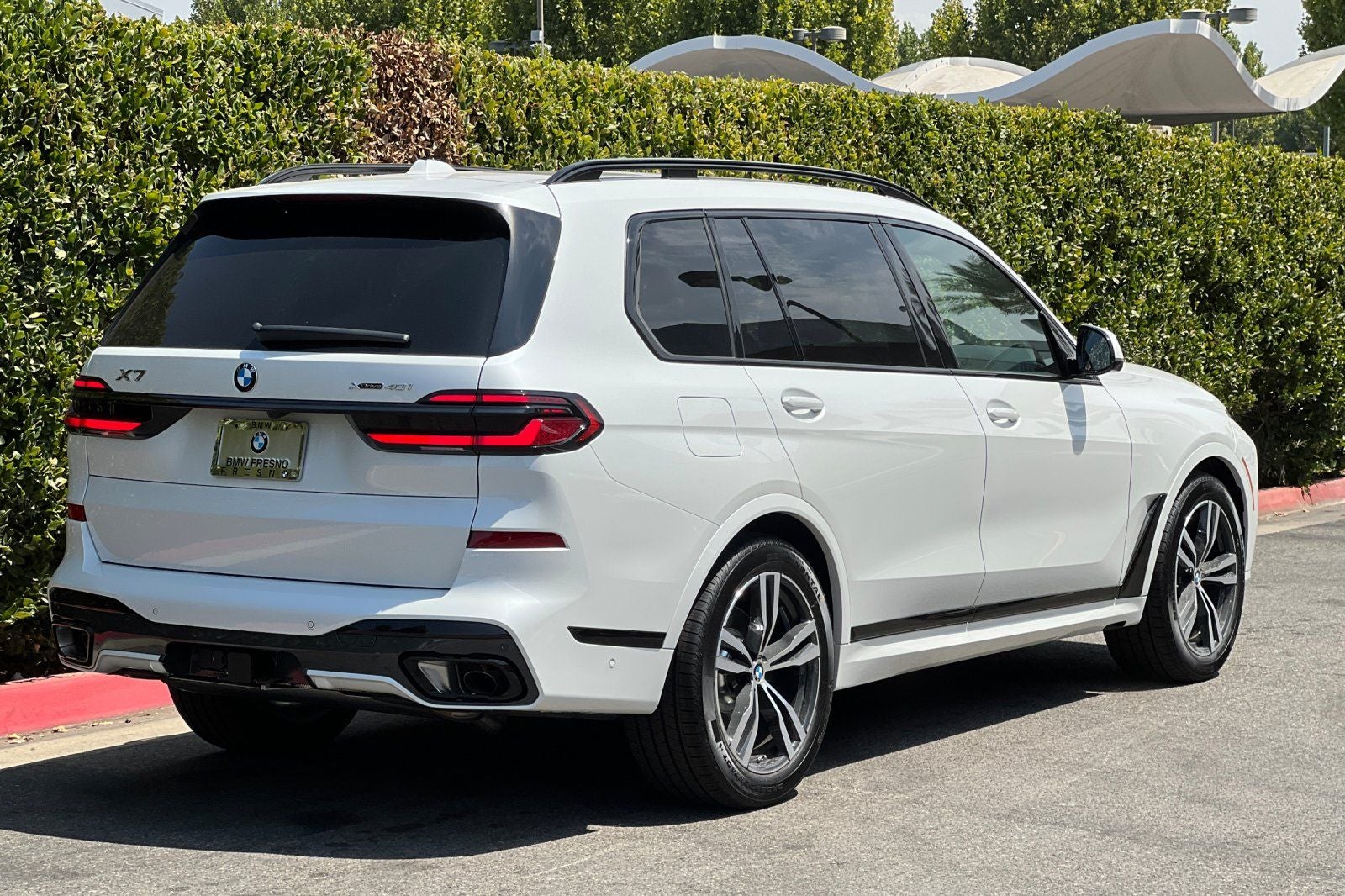 2027 BMW X7 xDrive40i