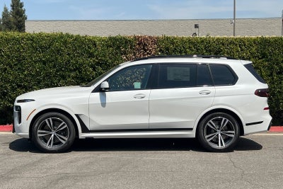 2027 BMW X7 xDrive40i