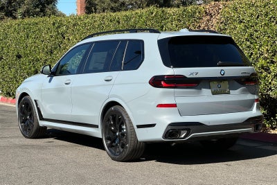2027 BMW X7 xDrive40i