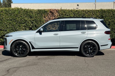 2027 BMW X7 xDrive40i