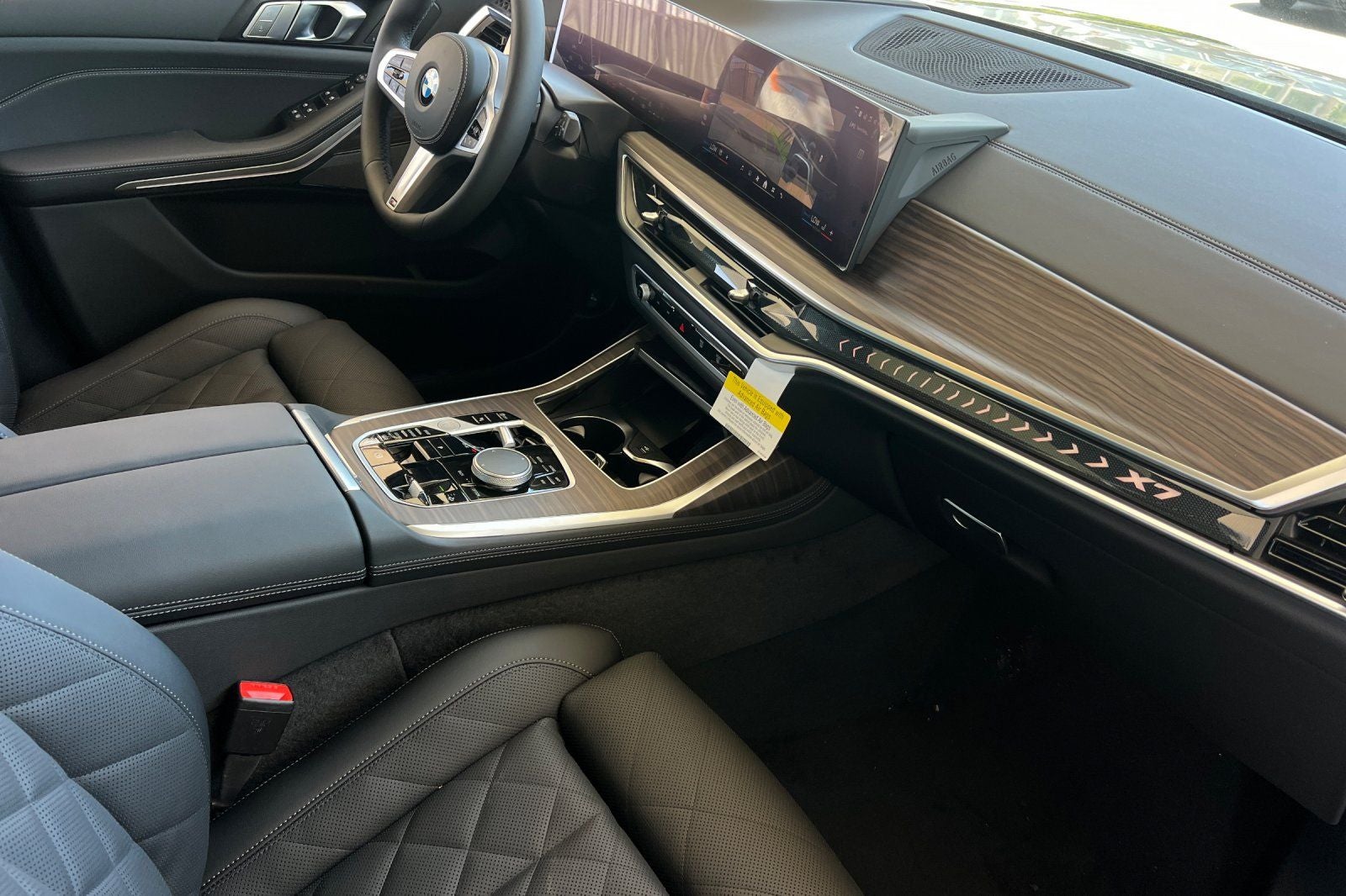 2027 BMW X7 xDrive40i