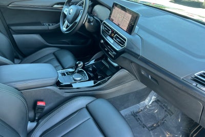 2023 BMW X4 xDrive30i