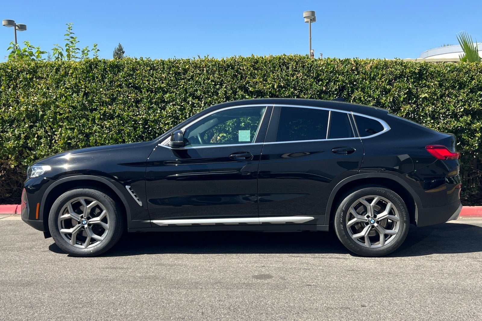 2023 BMW X4 xDrive30i