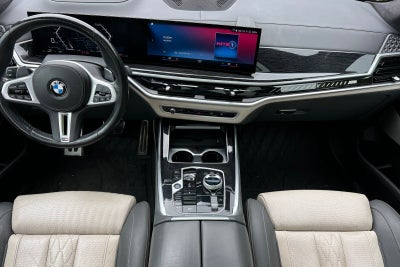 2023 BMW X7 M60i