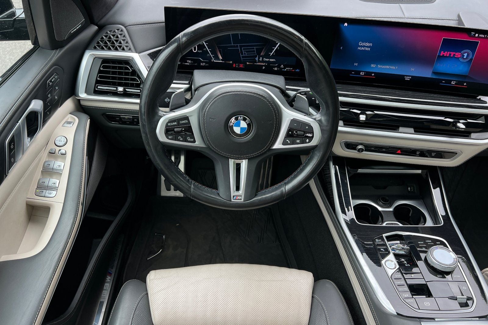 2023 BMW X7 M60i