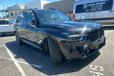 2023 BMW X7 M60i