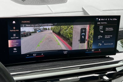 2023 BMW X7 M60i