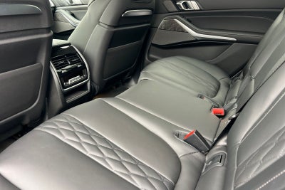 2026 BMW X7 M60i
