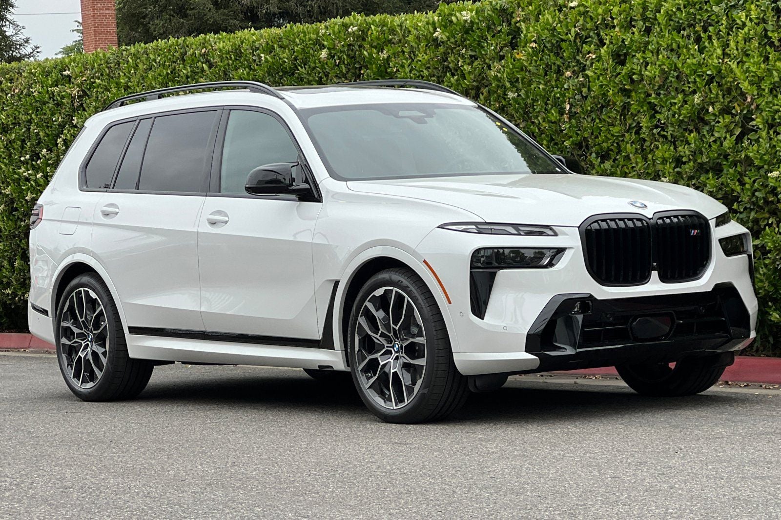 2026 BMW X7 M60i