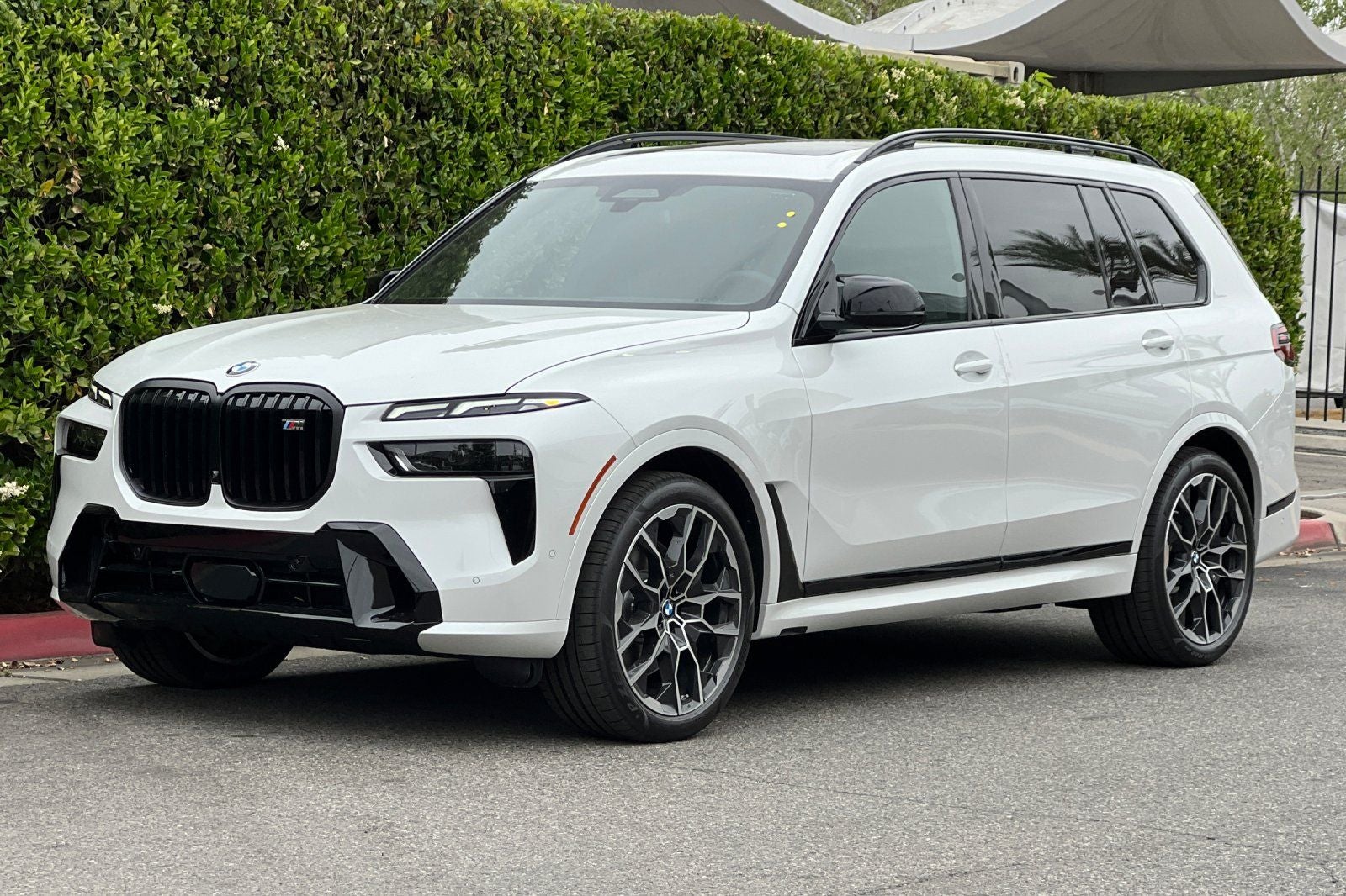 2026 BMW X7 M60i