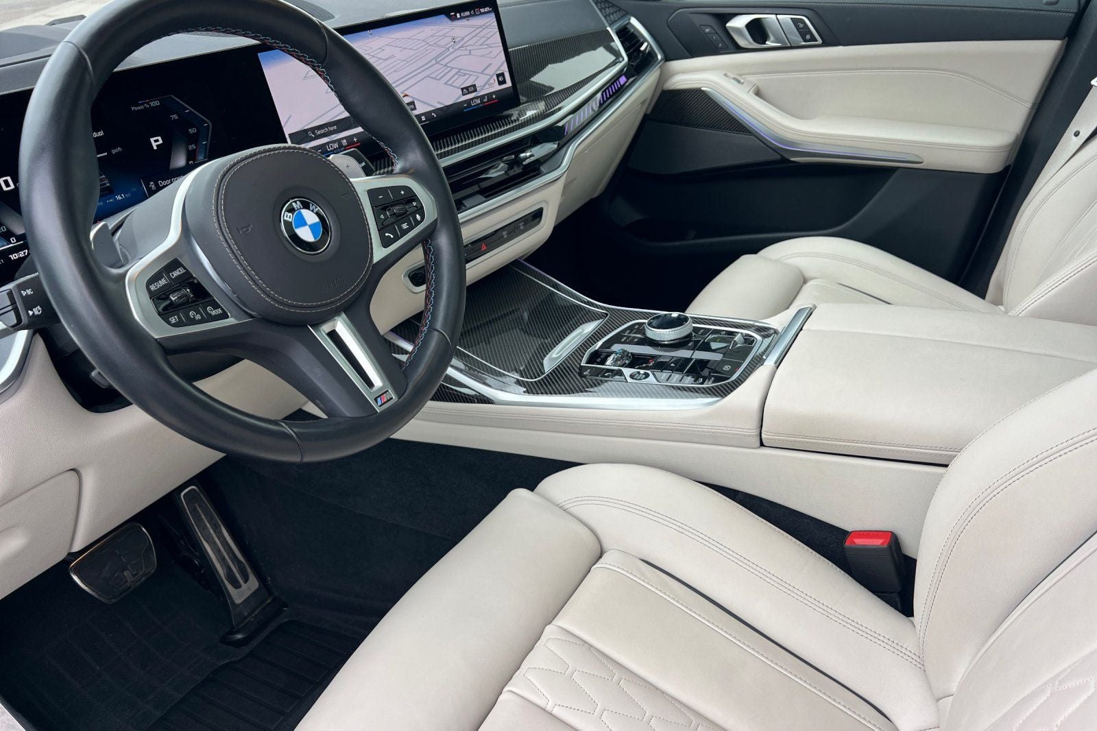 2024 BMW X7 M60i