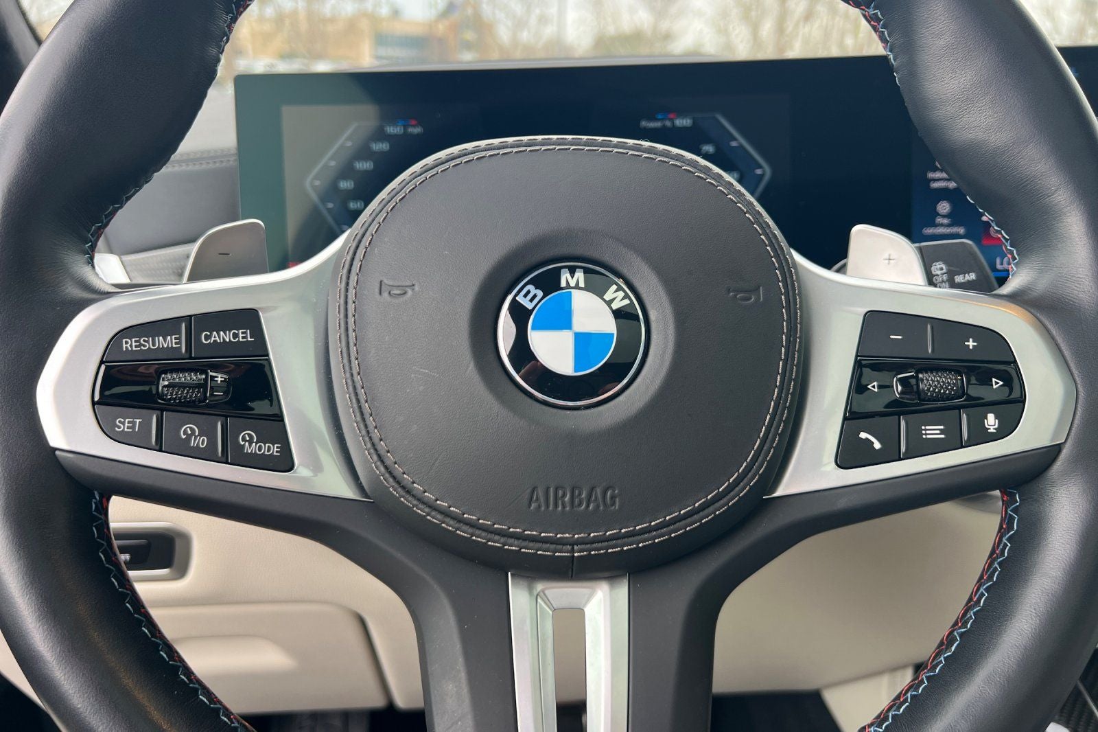 2024 BMW X7 M60i