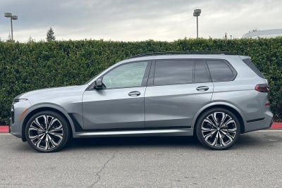 2024 BMW X7 M60i