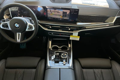 2027 BMW X7 M60i