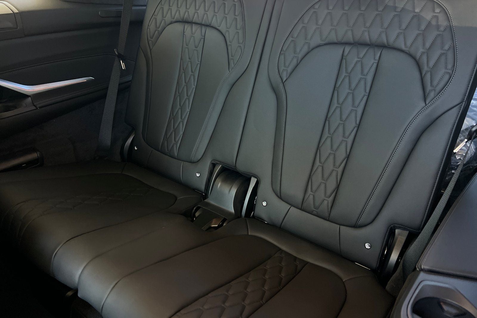 2027 BMW X7 M60i