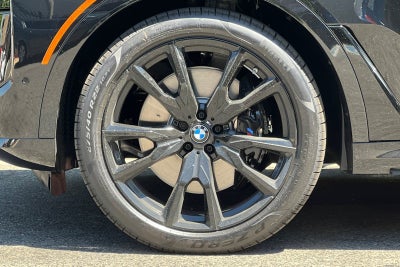 2027 BMW X7 M60i
