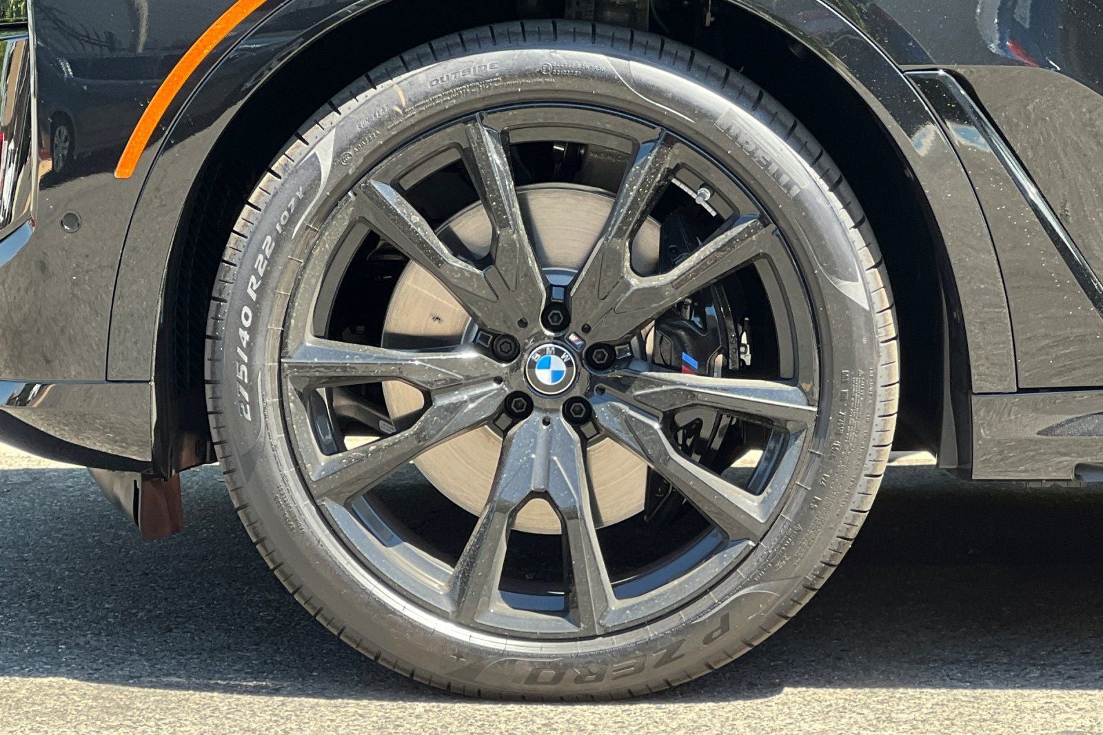 2027 BMW X7 M60i