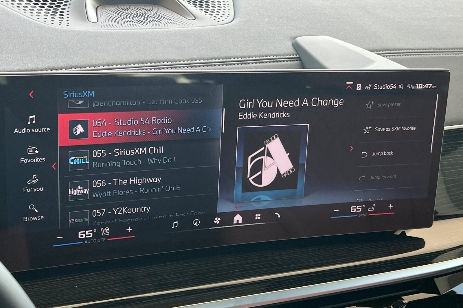 2027 BMW X7 M60i