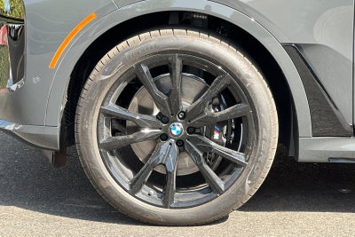 2027 BMW X7 M60i