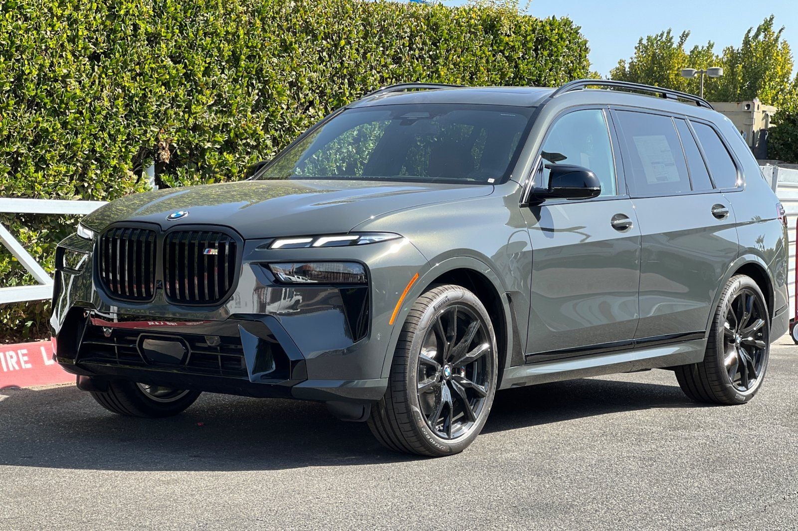 2027 BMW X7 M60i