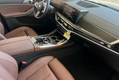 2027 BMW X7 M60i